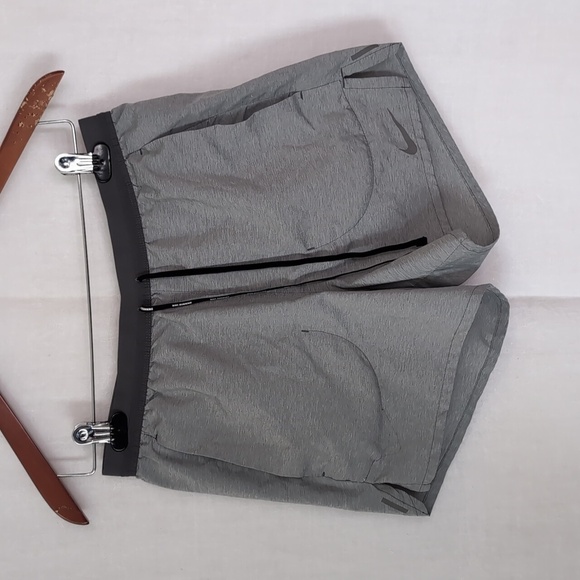 Nike Running Dri Fit Shorts Grey Two Tone Size Small - Picture 1 of 7